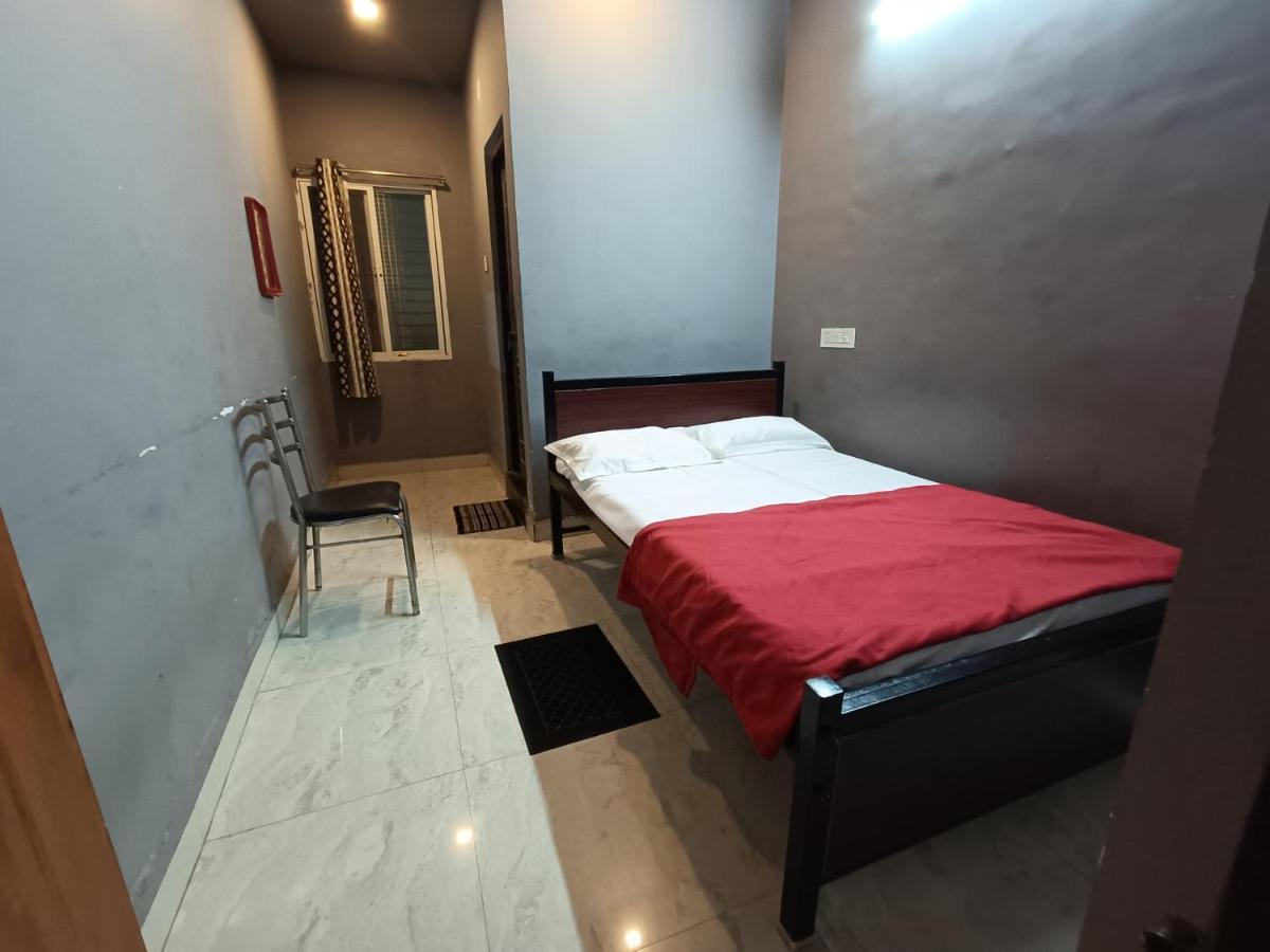 בלארי Radhika Lodge מראה חיצוני תמונה